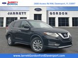 Used 2017 Nissan Rogue SV image 1