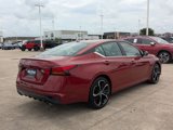 Used 2024 Nissan Altima 2.5 SR image 3