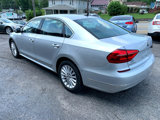 Used 2016 Volkswagen Passat 1.8T SE image 3