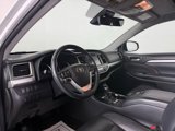 Used 2018 Toyota Highlander XLE image 5