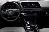 Used 2022 Hyundai Sonata SE image 2