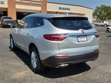 Used 2020 Buick Enclave Essence image 3