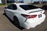 Used 2020 Toyota Camry SE image 4