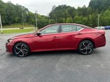 Used 2023 Nissan Altima 2.5 SR image 2