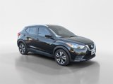 Used 2020 Nissan Kicks SV image 2