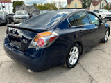 Used 2008 Nissan Altima 3.5 SL w/ Technology Pkg image 3