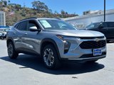 Used 2025 Chevrolet Trax LT w/ Driver Confidence Package image 4