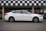 Used 2017 Ford Fusion SE w/ Fusion SE Technology Package image 2