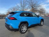 Used 2019 Toyota RAV4 LE w/ Carpet Mat Package image 4