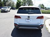Used 2022 Volkswagen Taos SE image 5