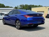 Certified 2023 Hyundai Elantra SEL w/ Convenience Package image 3