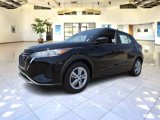New 2025 Nissan Kicks S image 2
