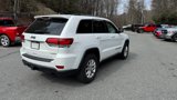 Used 2021 Jeep Grand Cherokee Laredo image 3