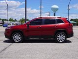 Used 2016 Jeep Cherokee Limited w/ Luxury Group image 2