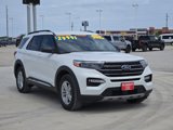 Used 2022 Ford Explorer XLT w/ Equipment Group 202A image 3