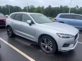 Used 2019 Volvo XC60 T6 Momentum w/ Multimedia Package image 2