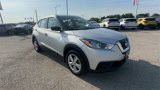 Used 2020 Nissan Kicks S image 2