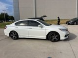 Used 2016 Honda Accord Touring image 2
