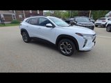 New 2025 Chevrolet Trax LT w/ LT Convenience Package image 2