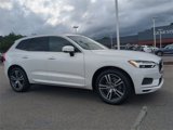 Used 2018 Volvo XC60 T5 Momentum w/ Vision Package image 2