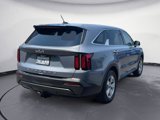 Used 2022 Kia Sorento LX image 5