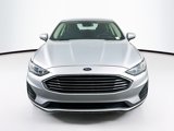 Used 2019 Ford Fusion SE image 2