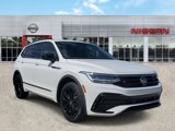Used 2022 Volkswagen Tiguan SE R-Line image 2