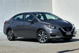Used 2021 Nissan Versa SV image 2