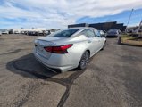 Used 2023 Nissan Altima 2.5 SV image 3