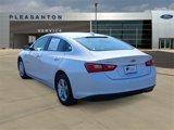 Used 2024 Chevrolet Malibu LT image 3