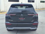New 2025 Mitsubishi Outlander SE image 4