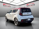 Used 2018 Kia Soul + image 3
