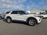 Used 2022 Ford Explorer XLT w/ Equipment Group 202A image 2