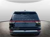 Used 2023 Lincoln Aviator 2WD image 3