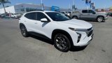 Used 2024 Chevrolet Trax LT w/ Driver Confidence Package image 3