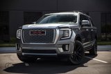 Used 2021 GMC Yukon XL Denali w/ Denali Premium Package image 2