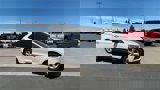 Used 2020 Ford Edge SE image 2