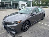 Used 2023 Toyota Camry SE image 4