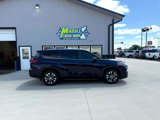 Used 2020 Toyota Highlander XLE image 6