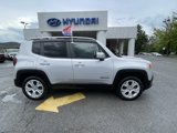 Used 2017 Jeep Renegade Limited image 2