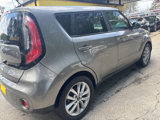Used 2017 Kia Soul + image 5