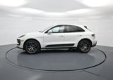 Certified 2025 Porsche Macan image 2