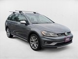 Used 2019 Volkswagen Golf S image 3