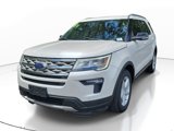 Used 2018 Ford Explorer XLT w/ Equipment Group 202A image 3