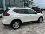 Used 2019 Nissan Rogue SV image 2