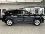 Used 2016 Nissan Rogue SV w/ SV Premium Package image 4