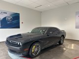 Used 2019 Dodge Challenger SXT image 2