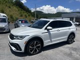 Used 2022 Volkswagen Tiguan SEL R-Line image 2