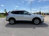 Used 2017 Nissan Rogue SV image 4