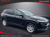 Used 2017 Jeep Cherokee Latitude w/ Comfort & Sound Group image 2